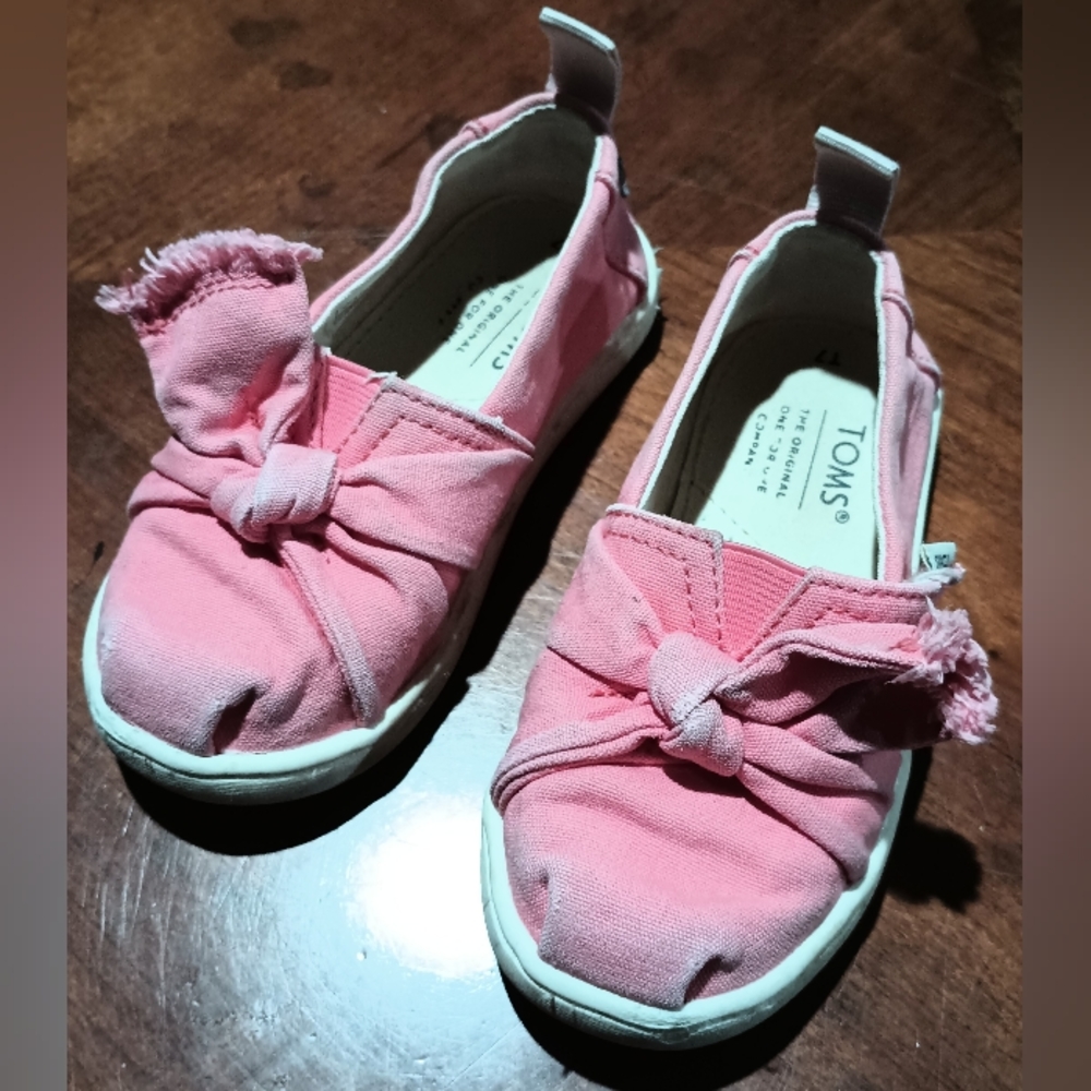 Pink Toms Toddler Size 7